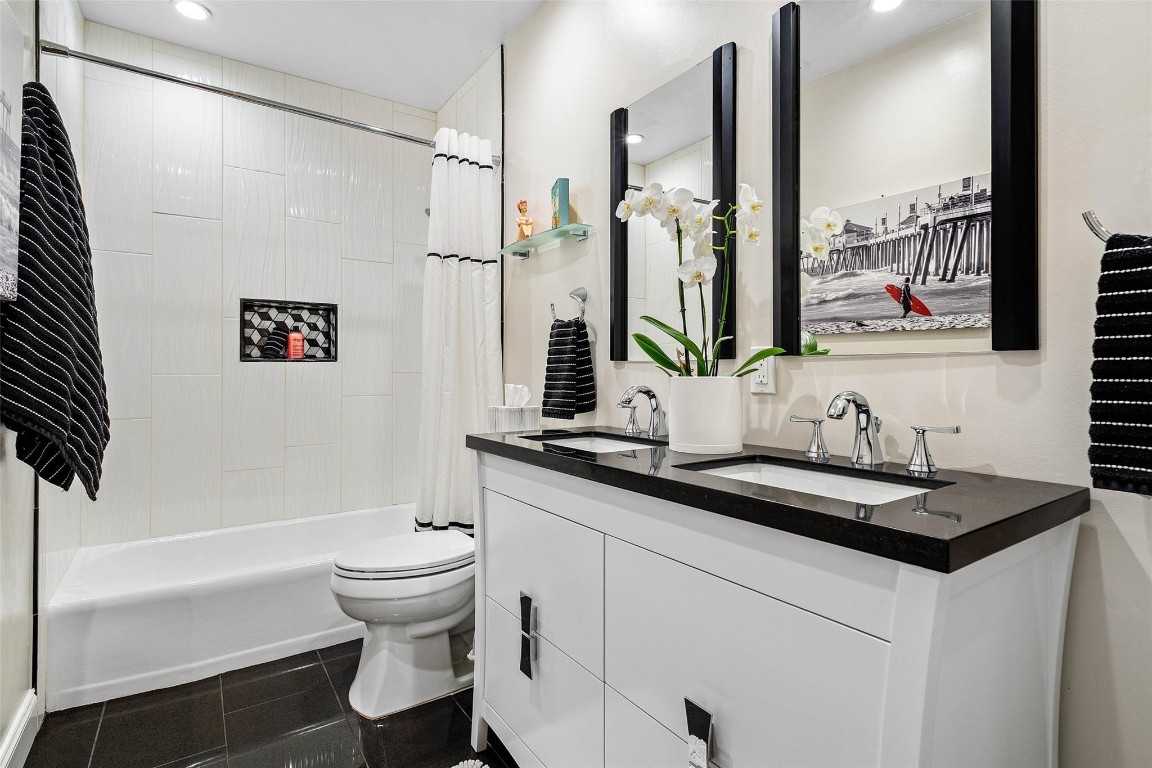 HILLSBORO HEIGHTS - Residential