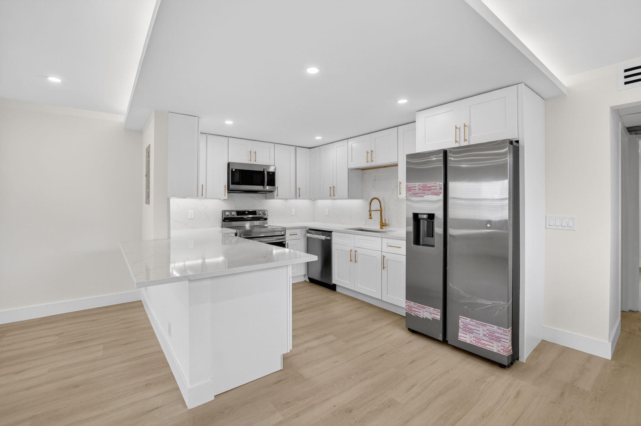 KINGS POINT BRITTANY CONDOS - Residential Lease
