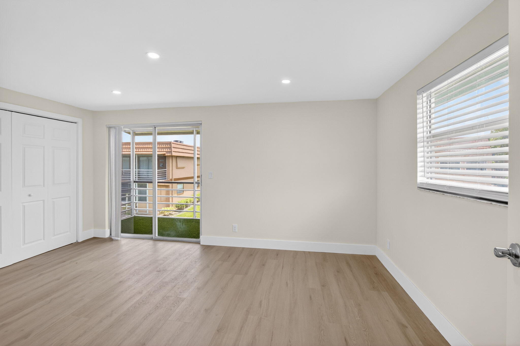 KINGS POINT BRITTANY CONDOS - Residential Lease