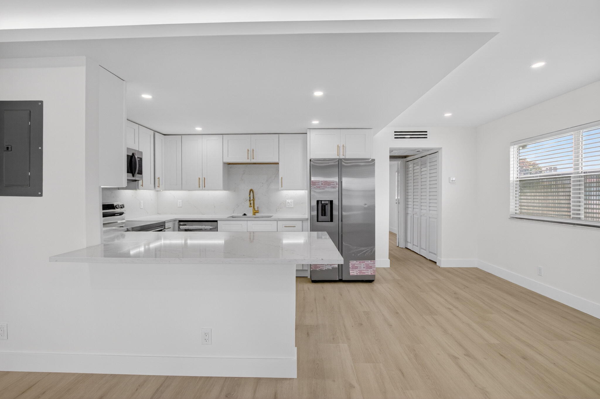 KINGS POINT BRITTANY CONDOS - Residential Lease