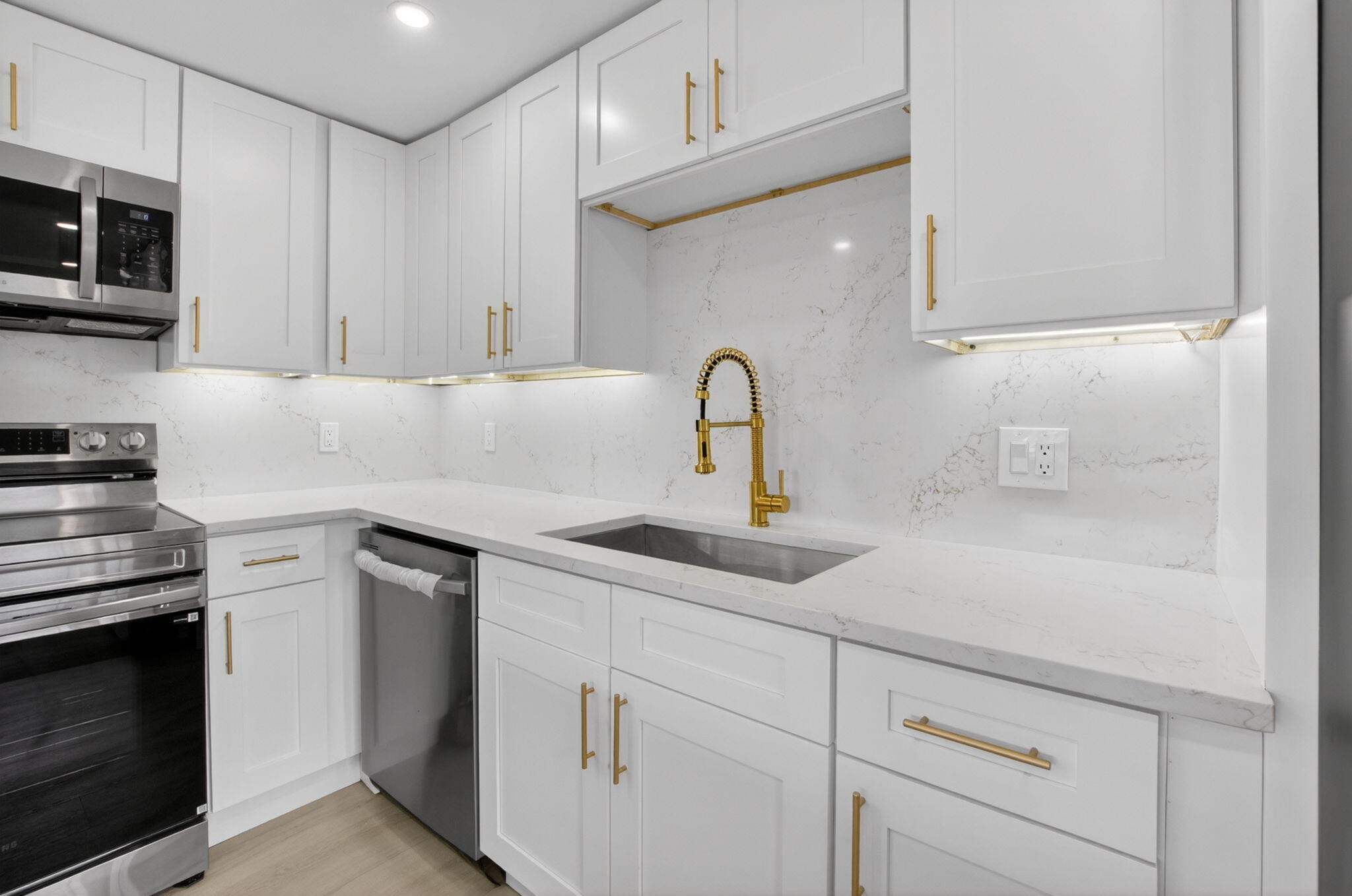 KINGS POINT BRITTANY CONDOS - Residential Lease