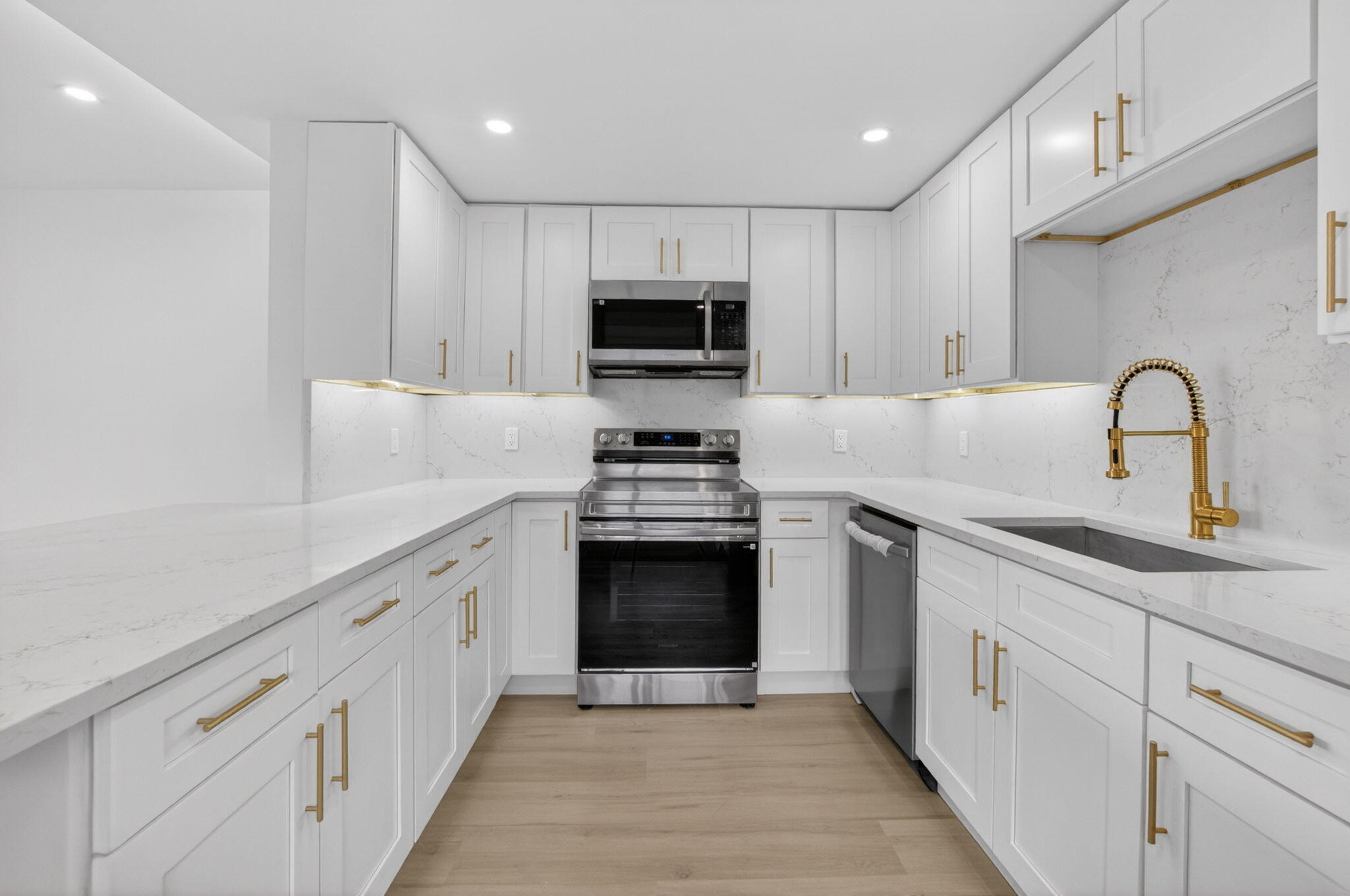 KINGS POINT BRITTANY CONDOS - Residential Lease