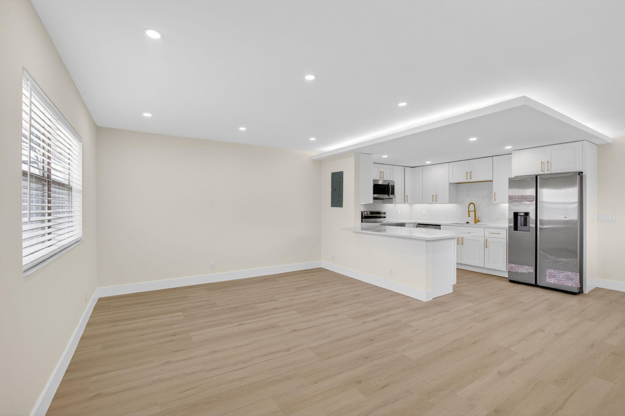 KINGS POINT BRITTANY CONDOS - Residential Lease