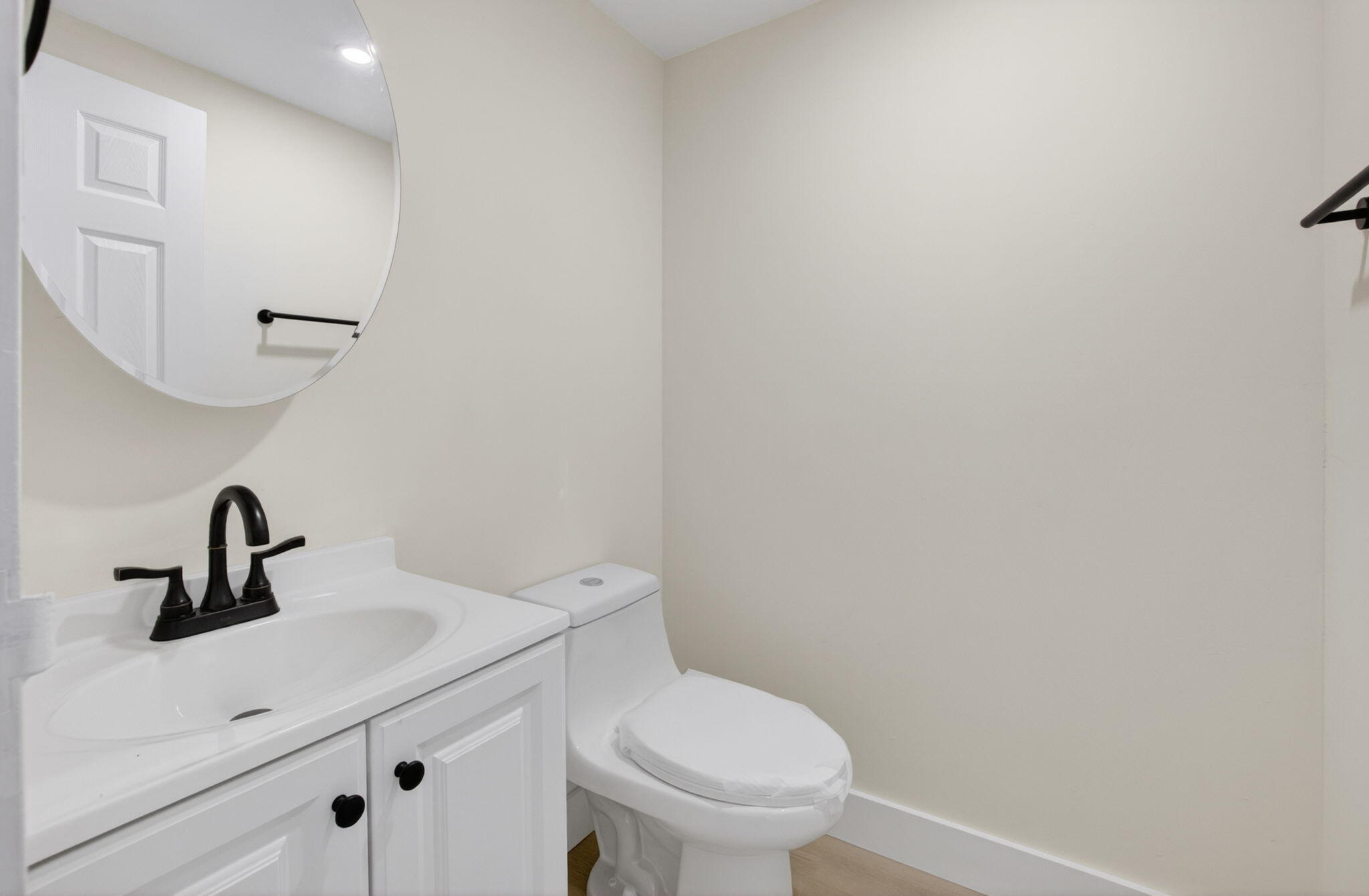 KINGS POINT BRITTANY CONDOS - Residential Lease