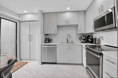 Tiny photo for 7563 Glendevon Lane #1306, Delray Beach, FL 33446 (MLS # B26015405)