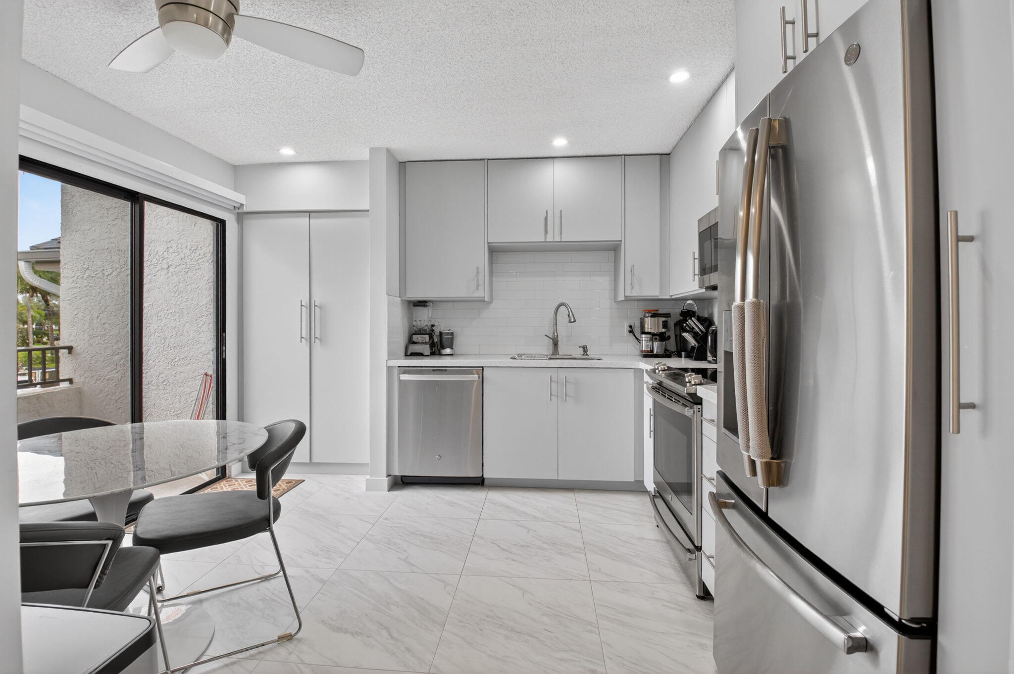 GLENEAGLES CONDO I - Residential