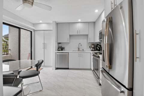 Tiny photo for 7563 Glendevon Lane #1306, Delray Beach, FL 33446 (MLS # B26015405)