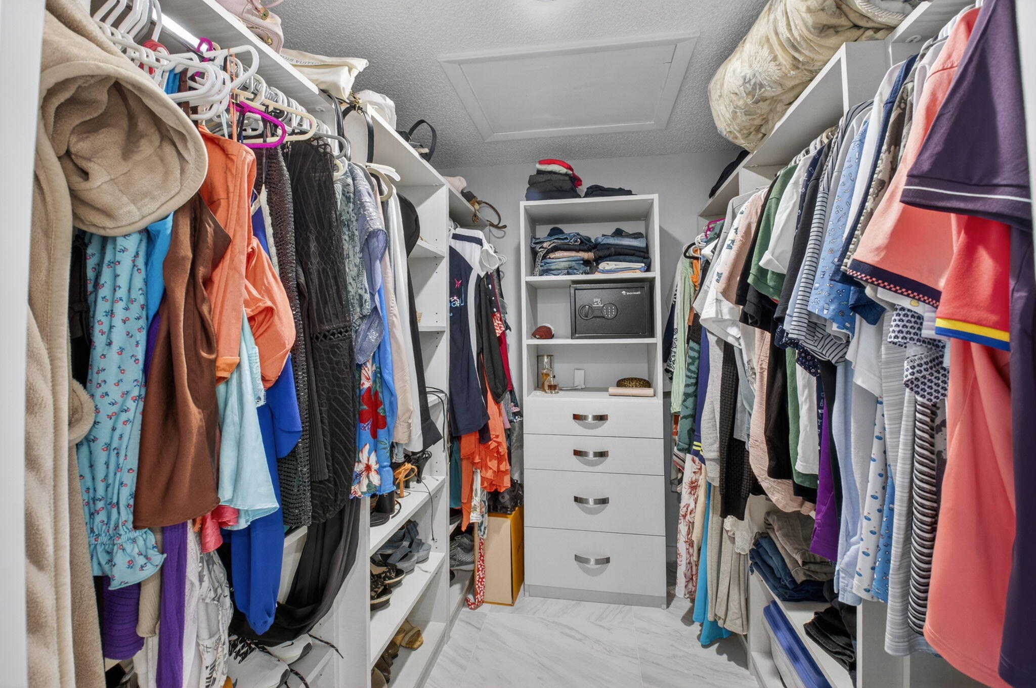 GLENEAGLES CONDO I - Residential