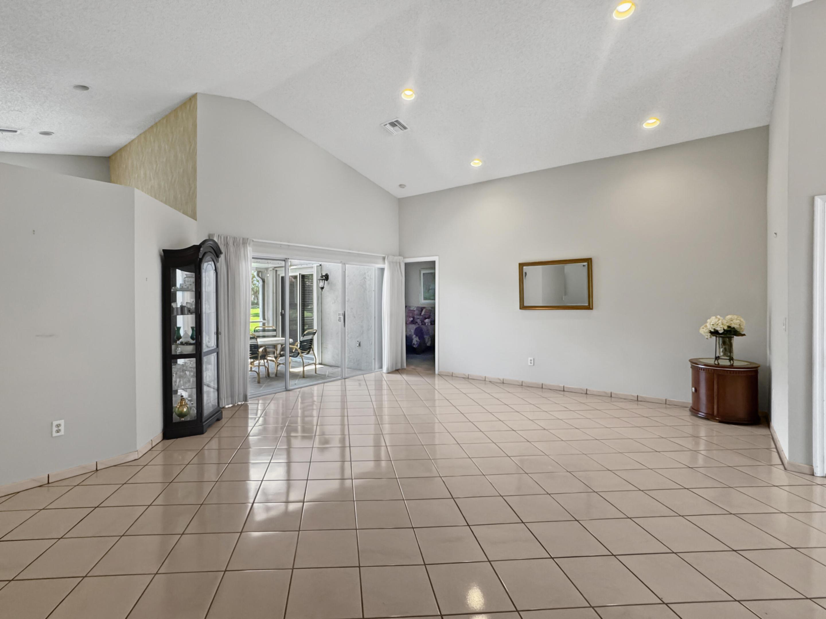 COQUINA LAKES - Residential
