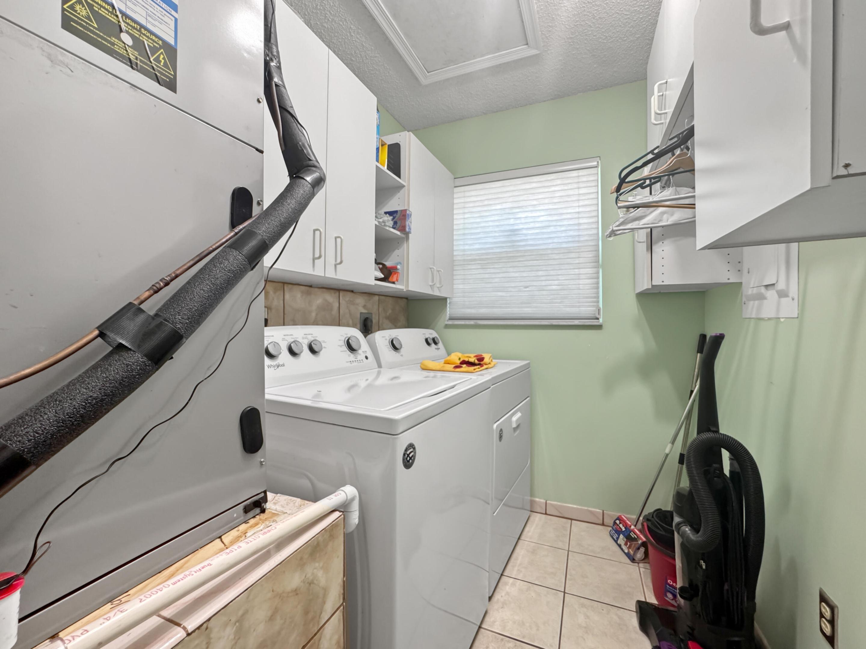 COQUINA LAKES - Residential