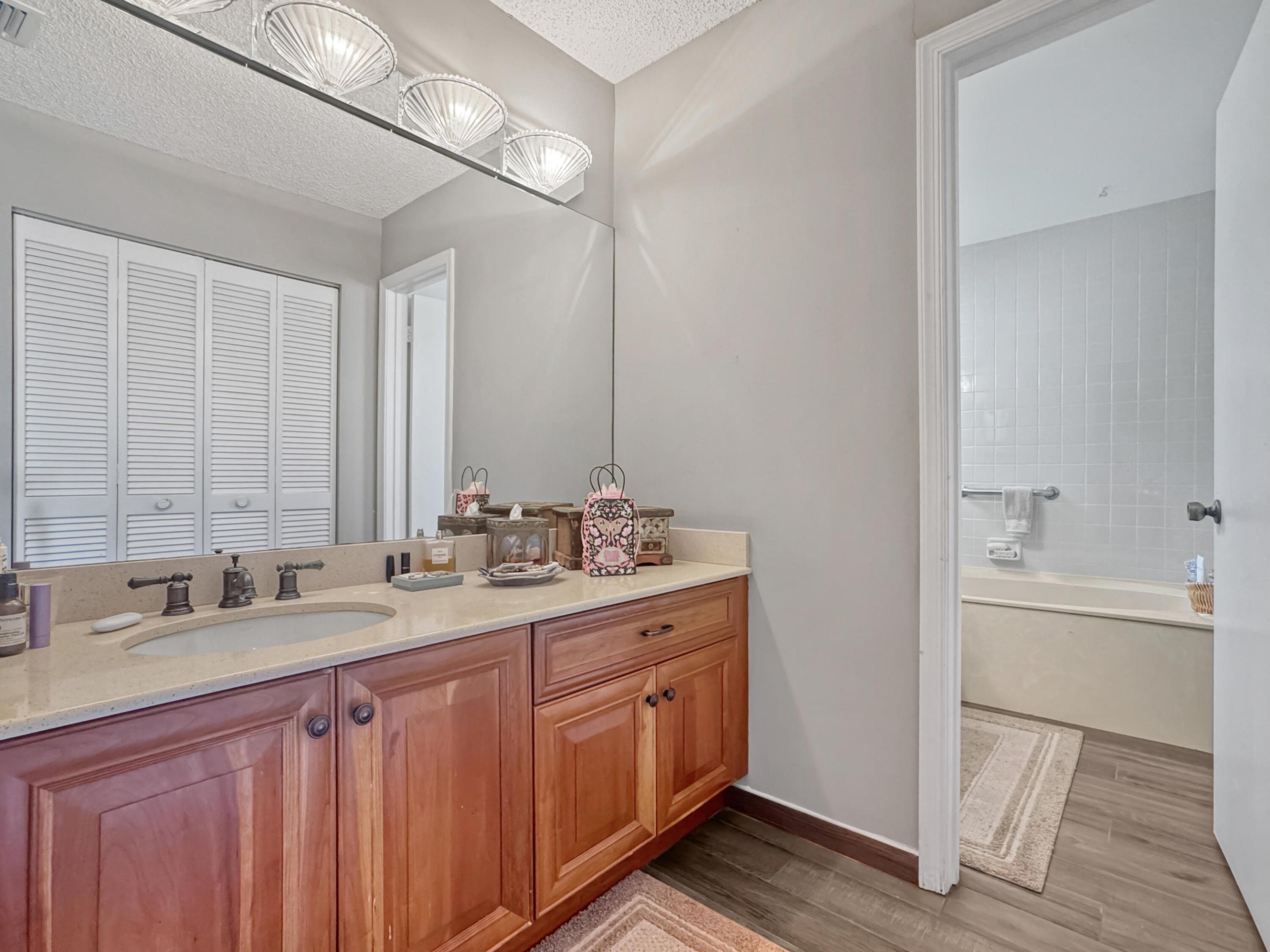 COQUINA LAKES - Residential