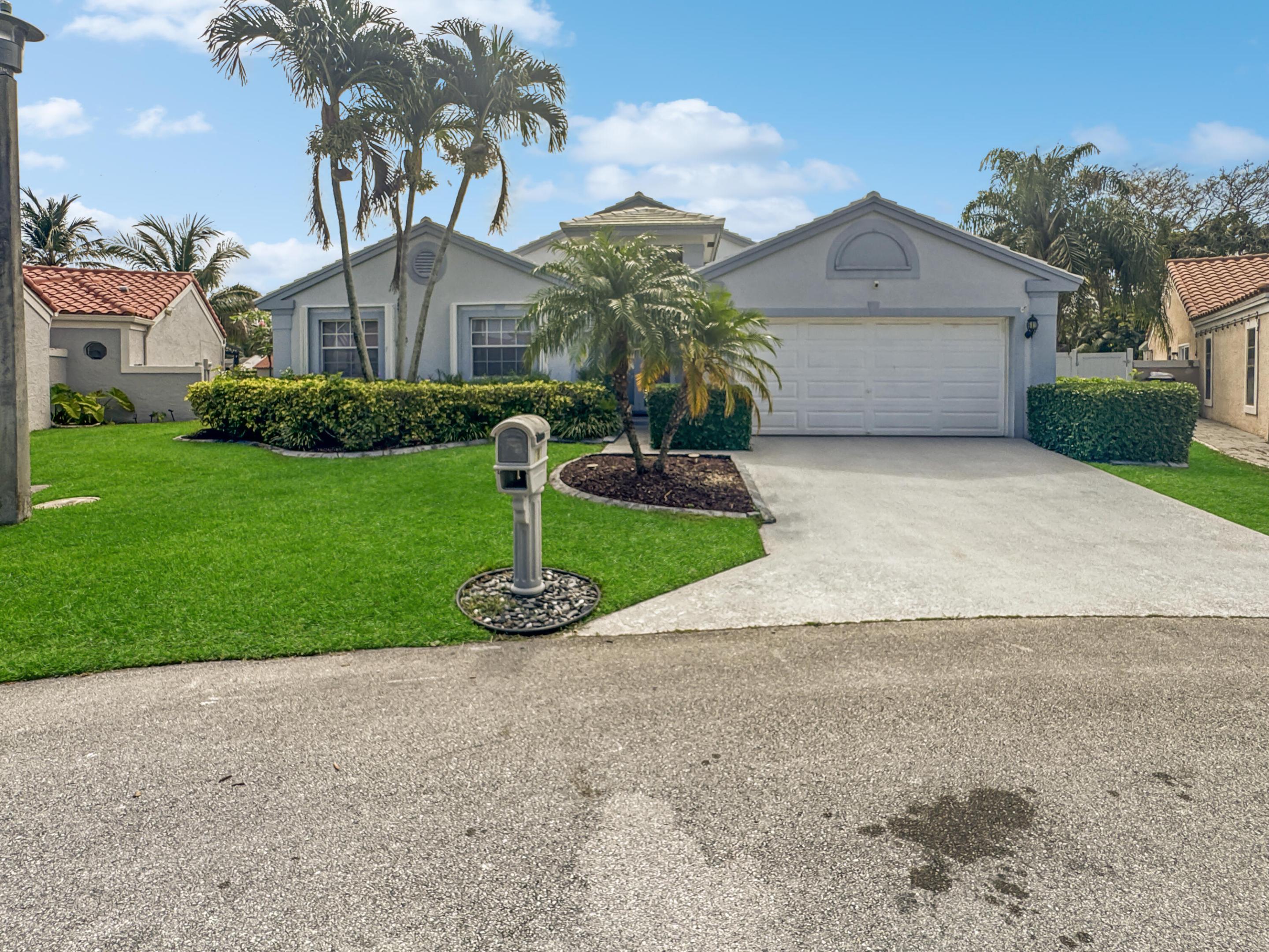 COQUINA LAKES - Residential