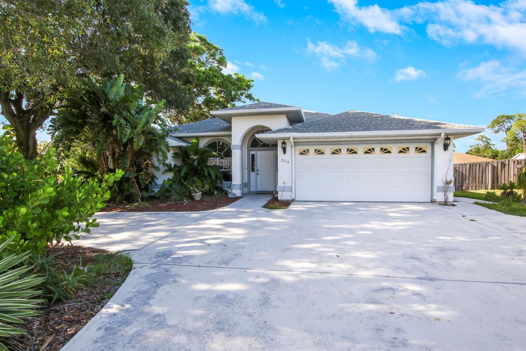 Photo of 2217 SE Melaleuca Boulevard, Port St Lucie, FL 34952 (MLS # R10909874)