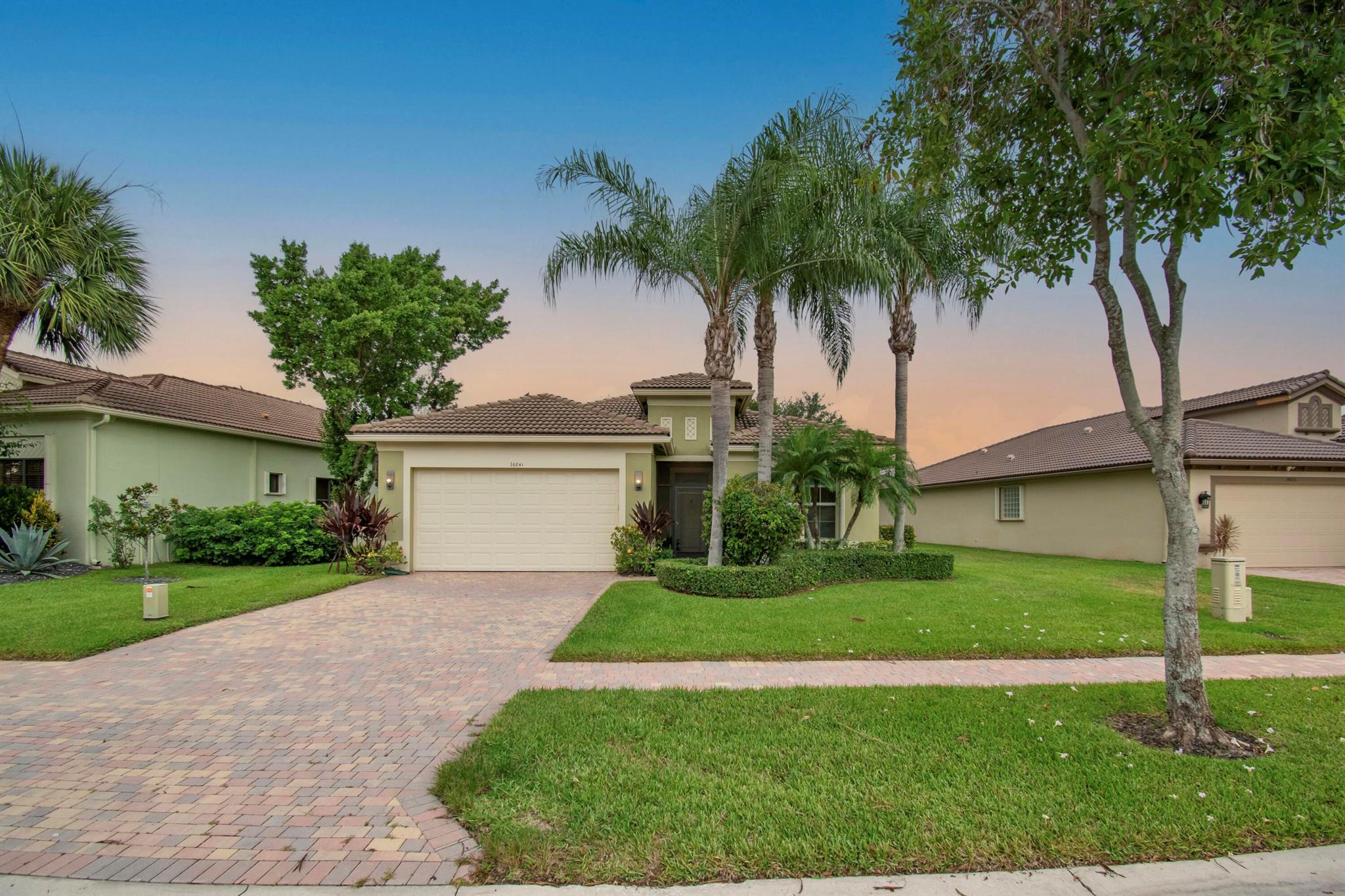 14841 Strand Lane