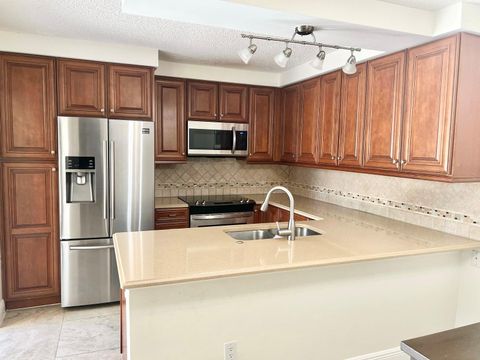 8175 Boca Rio Dr Boca Raton FL 33433