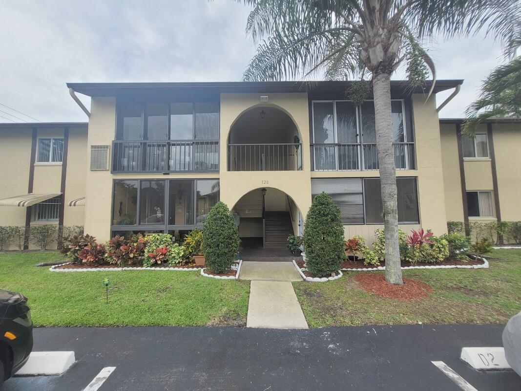 320 Pine Ridge Circle