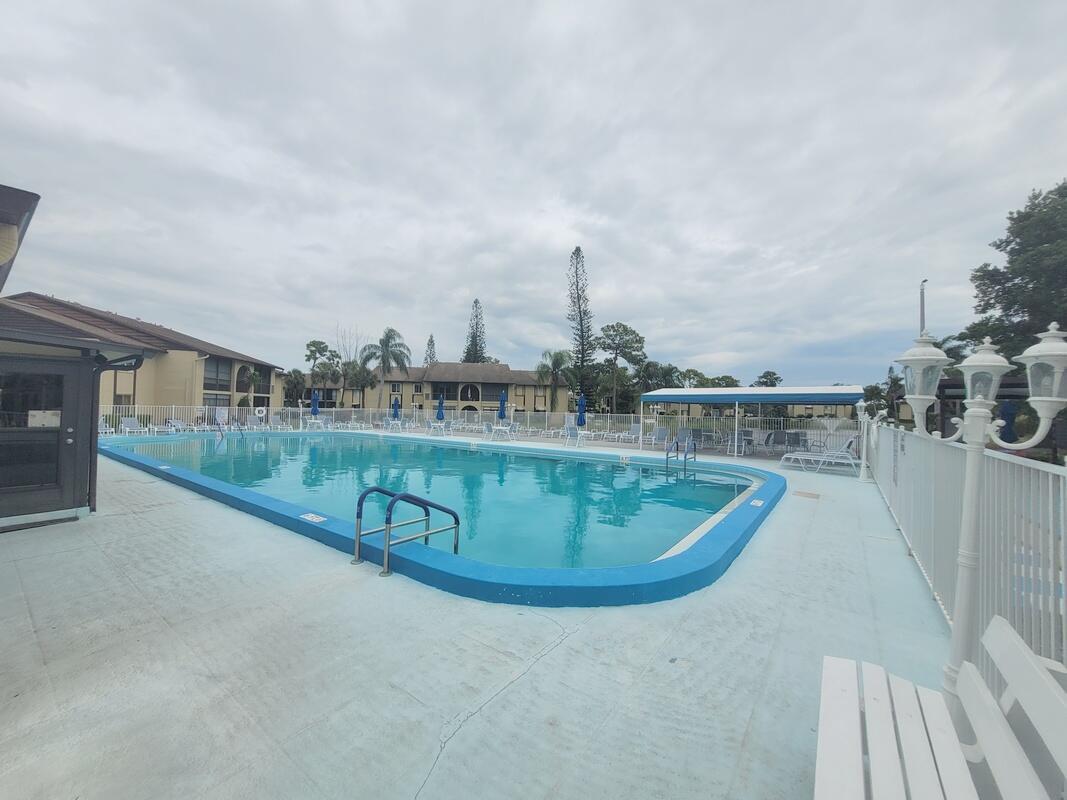 PINE RIDGE III CONDO - Residential