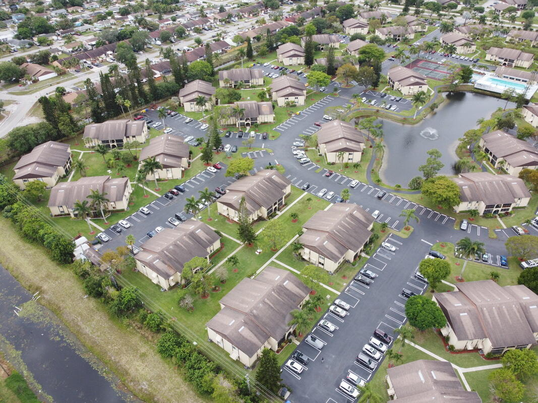 PINE RIDGE III CONDO - Residential