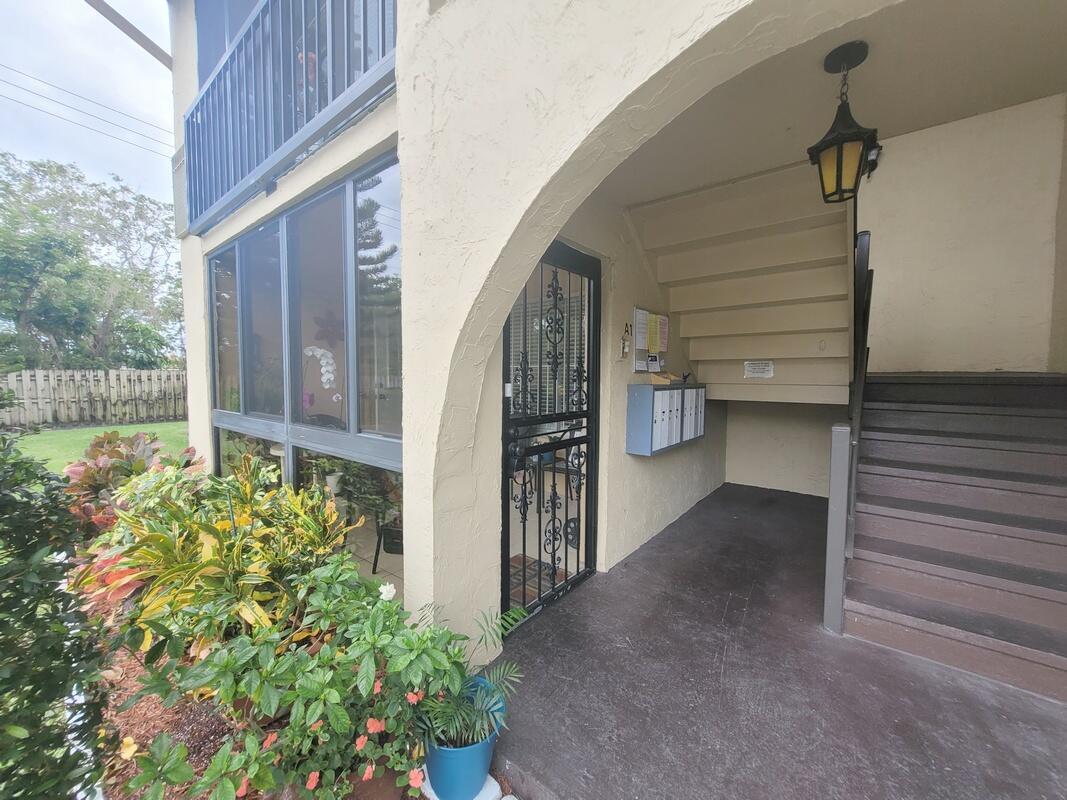 320 Pine Ridge Circle