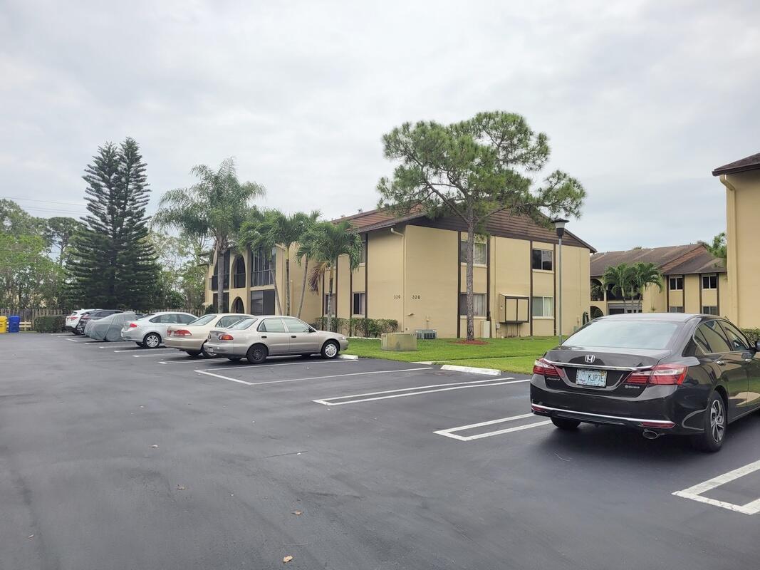 PINE RIDGE III CONDO - Residential