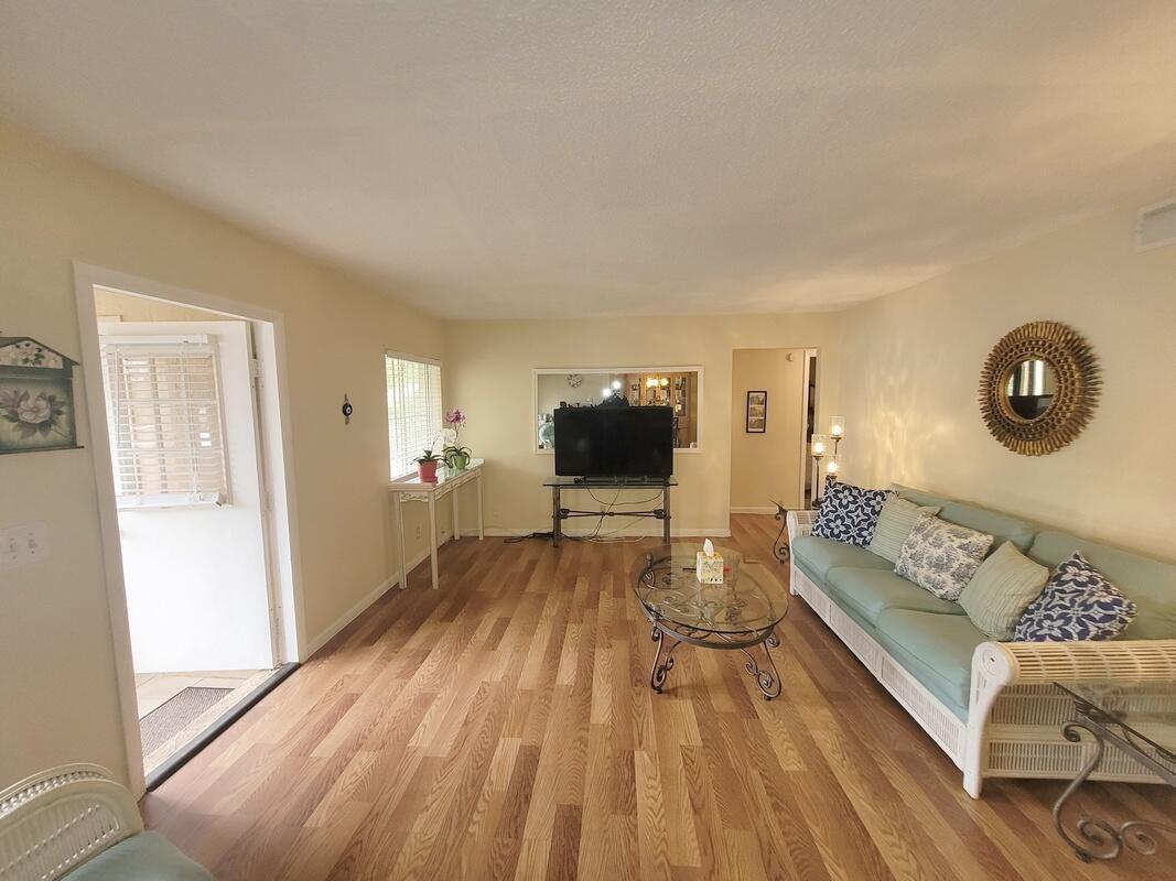 320 Pine Ridge Circle