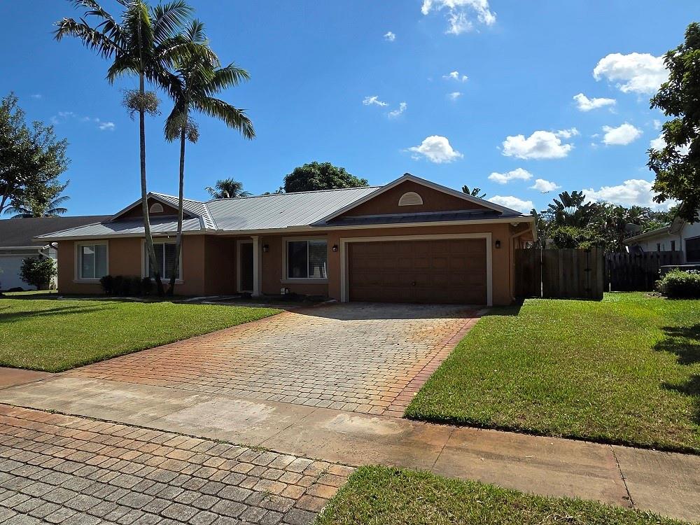 5160 SW 18th Ct