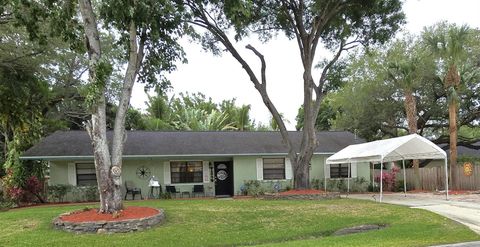 A home in Port St Lucie