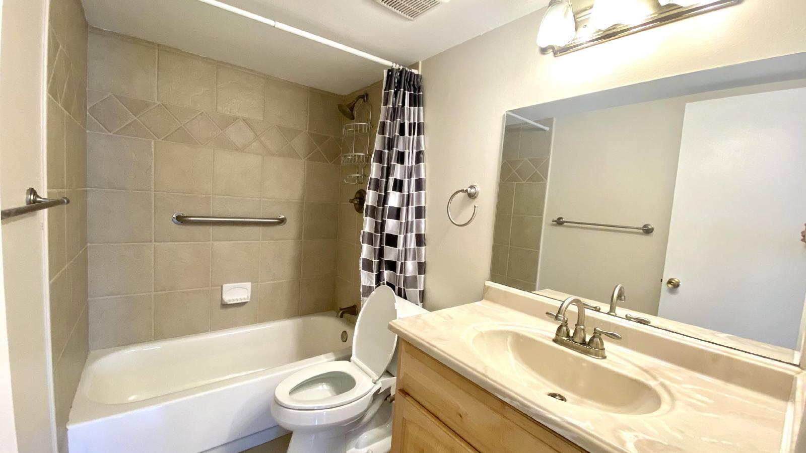 SHOREHAM CONDO - Residential Lease