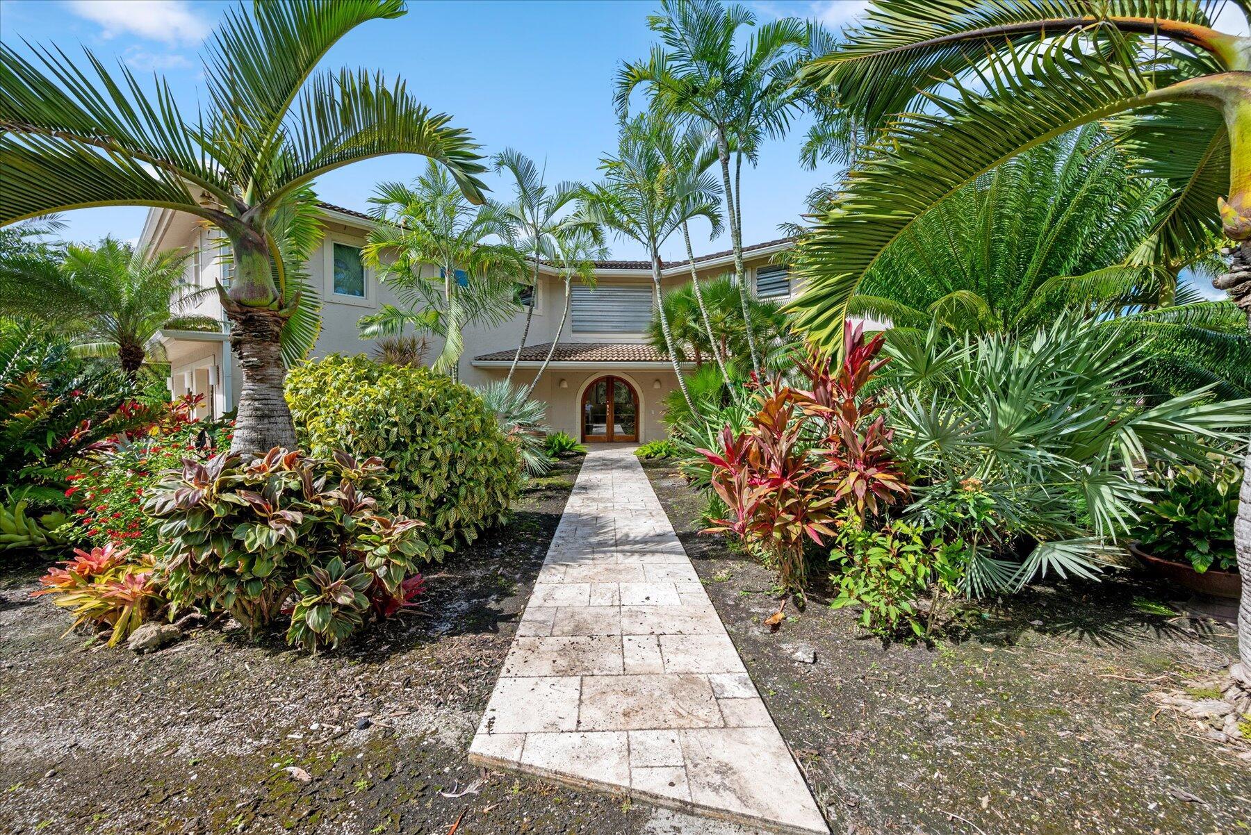 WHITE FENCES / DEER RUN 2 - Residential