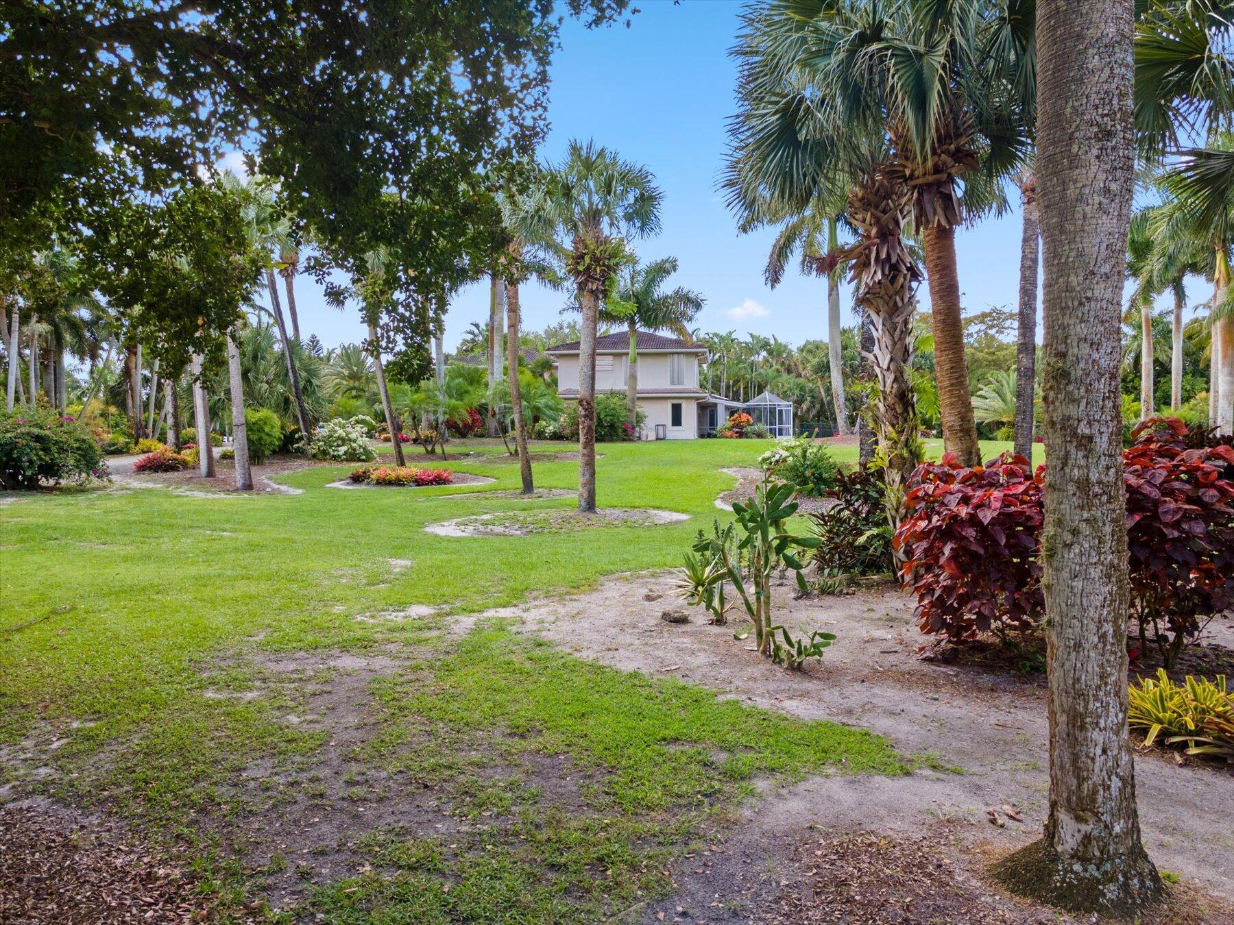 WHITE FENCES / DEER RUN 2 - Residential