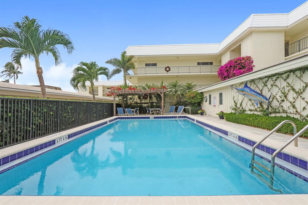 ISLAND HOUSE SOUTHWEST CONDO - Residential