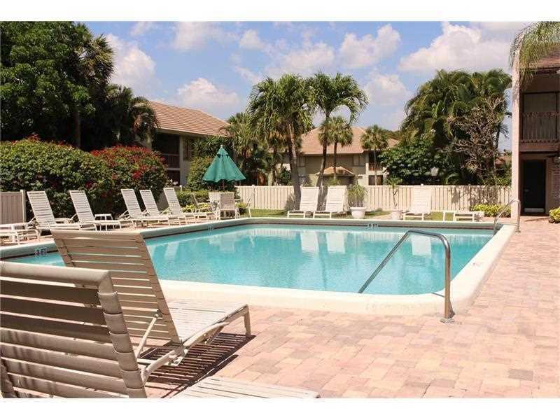 BANYAN COURTS CONDO - Residential