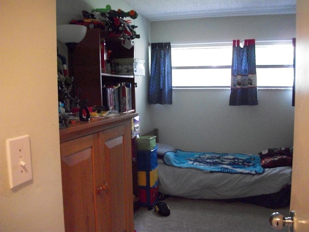 BANYAN COURTS CONDO - Residential