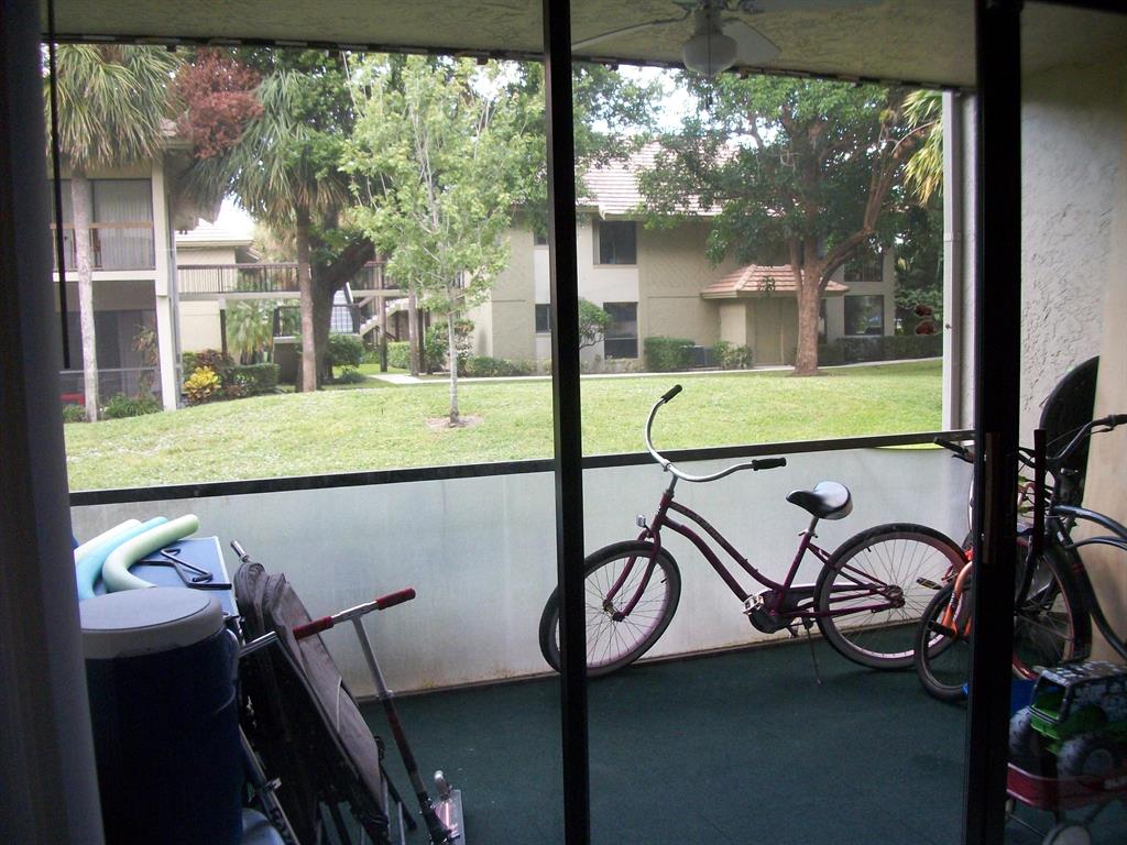 BANYAN COURTS CONDO - Residential