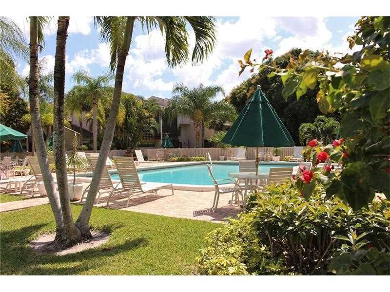 BANYAN COURTS CONDO - Residential