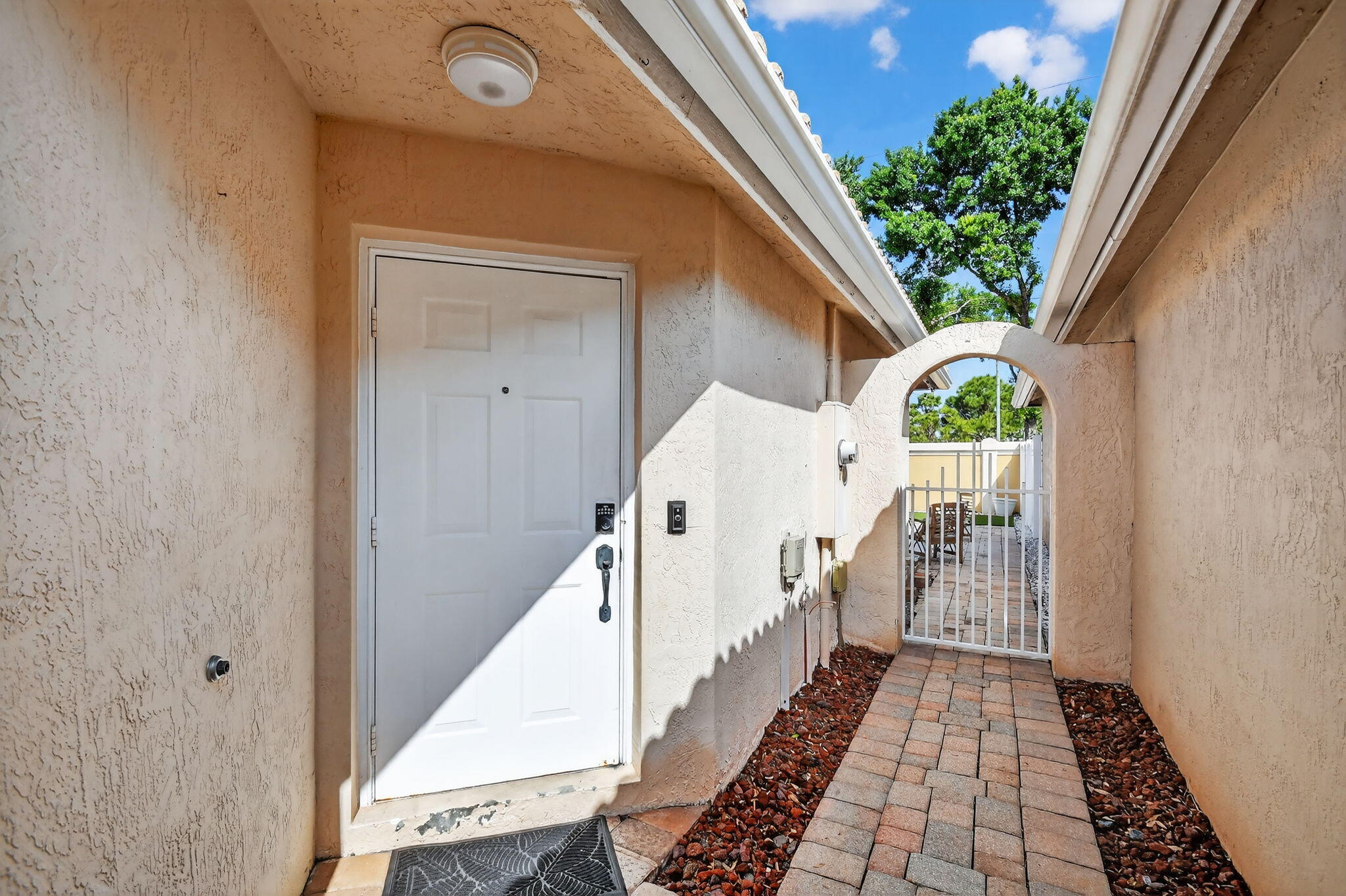 Properties 3387 Commodore Court
