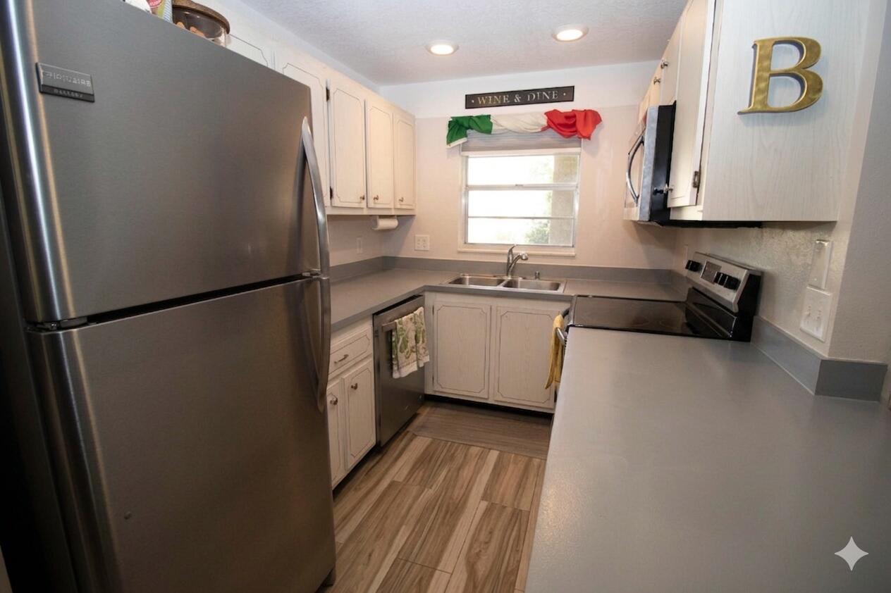 BOCA LINDA CONDO - Residential Lease