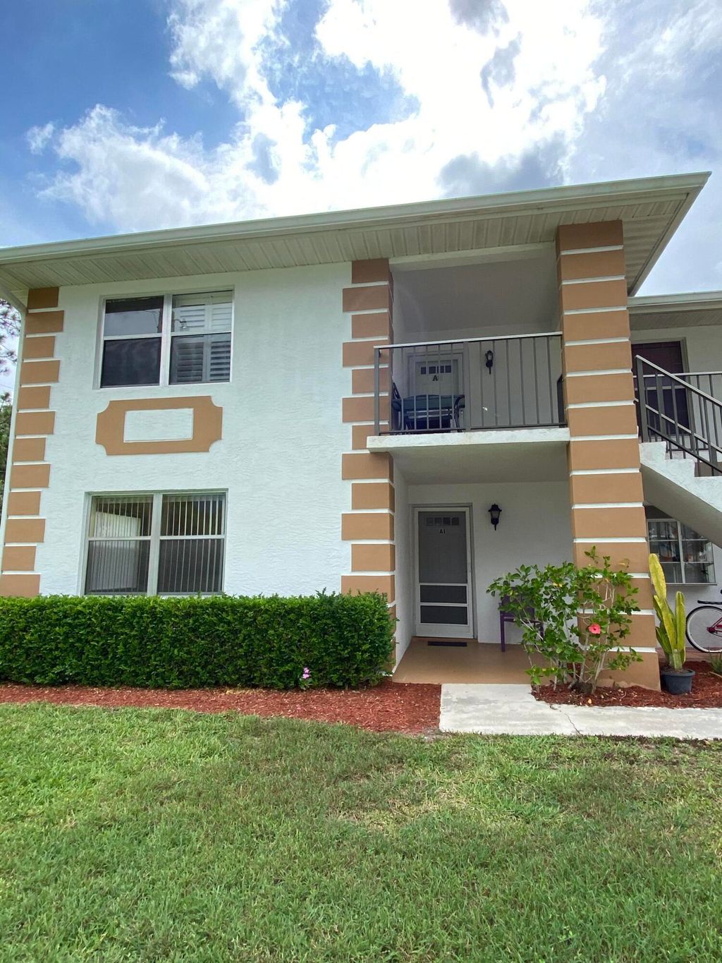 Photo of 533 S Lakes End Drive #1, Fort Pierce, FL 34982 (MLS # R11159977)