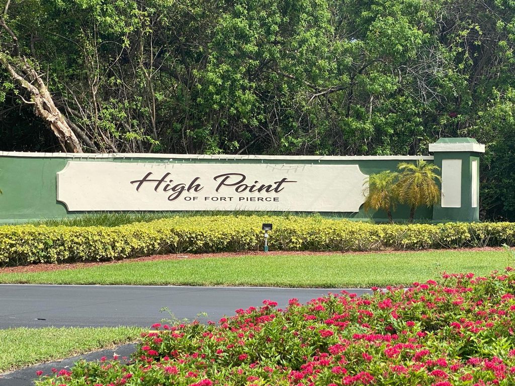 Photo of 533 S Lakes End Drive #1, Fort Pierce, FL 34982 (MLS # R11159977)