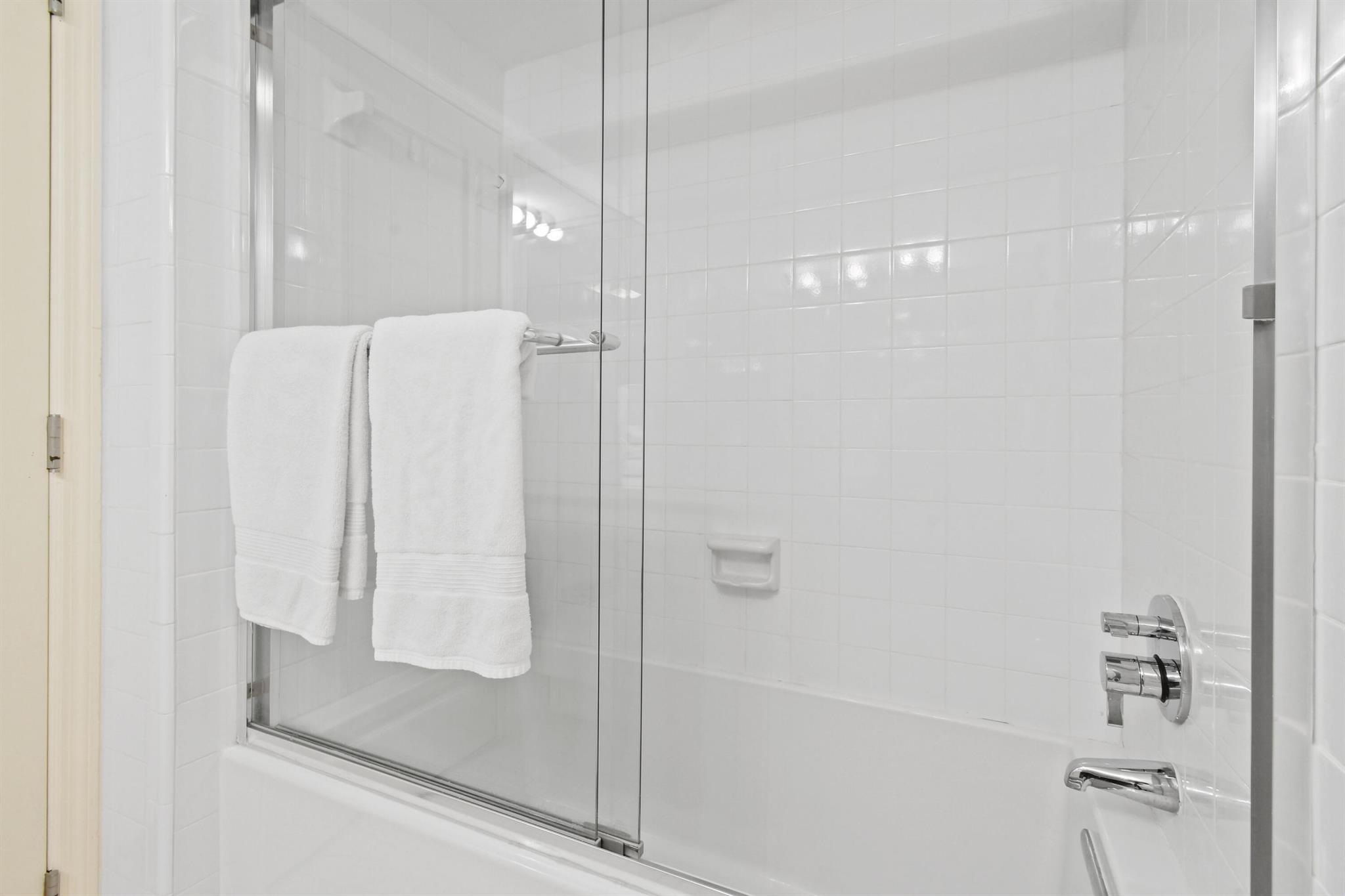 OCEAN TOWERS NORTH - Residential Lease