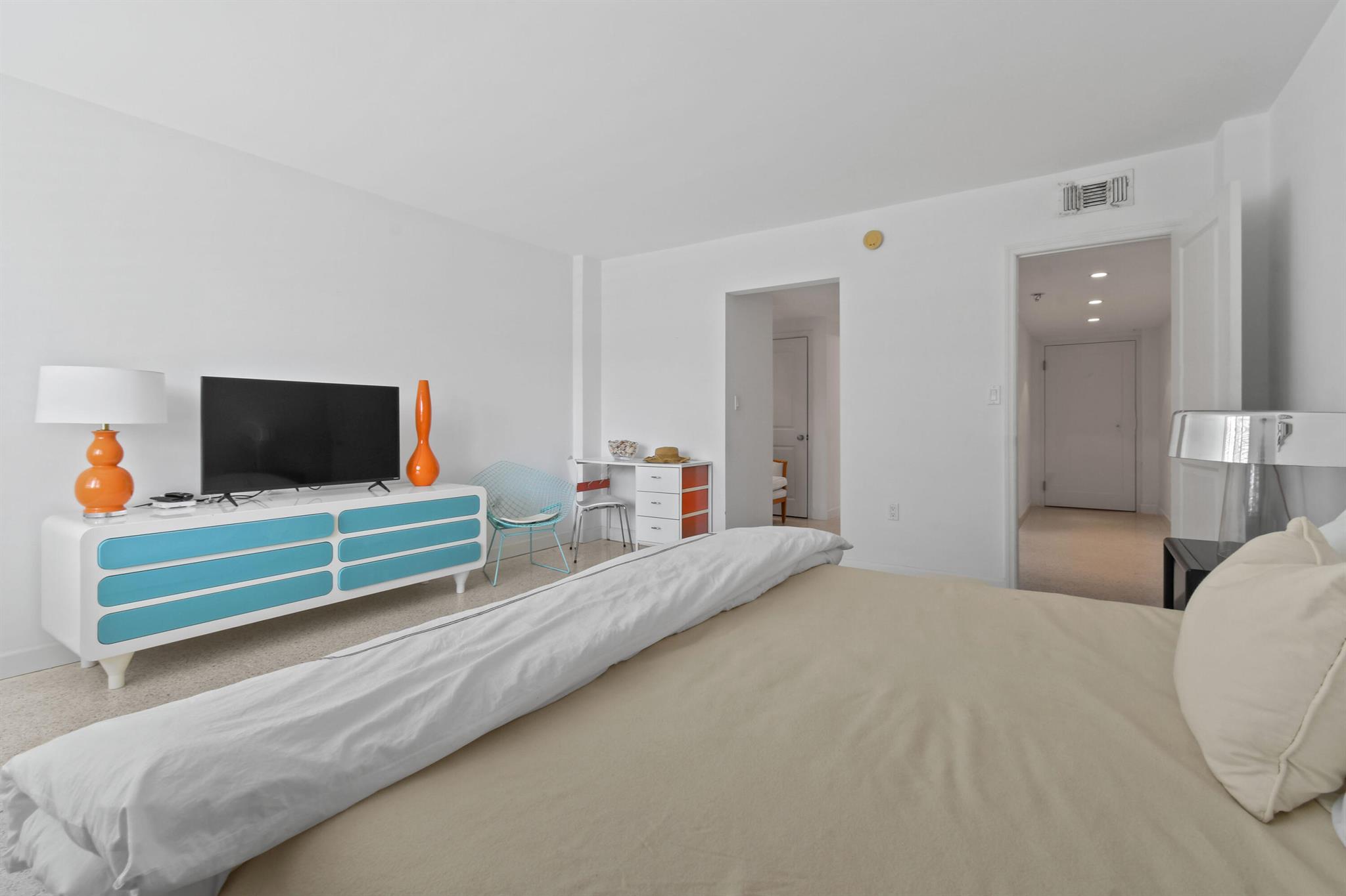 OCEAN TOWERS NORTH - Residential Lease