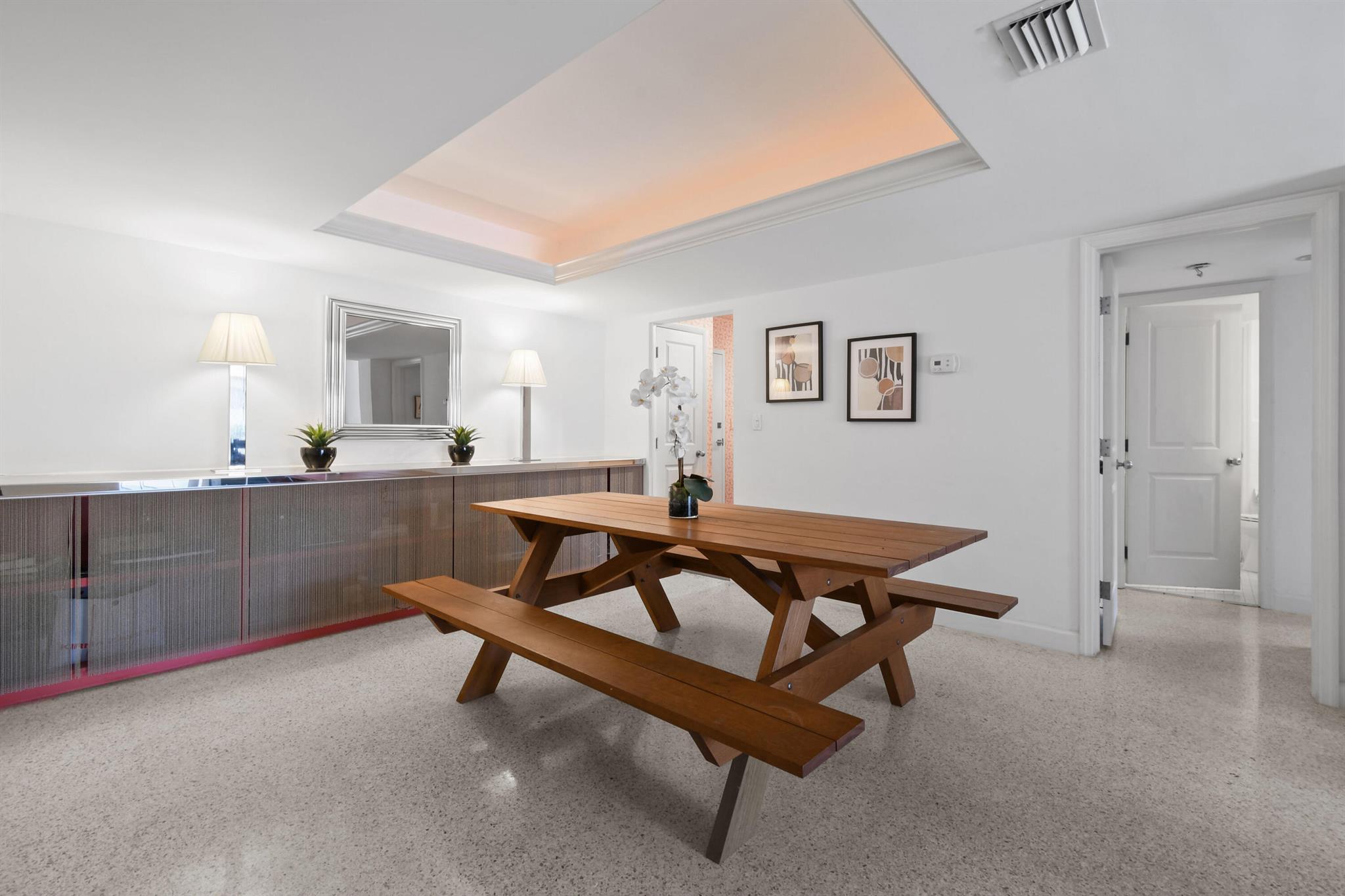 OCEAN TOWERS NORTH - Residential Lease