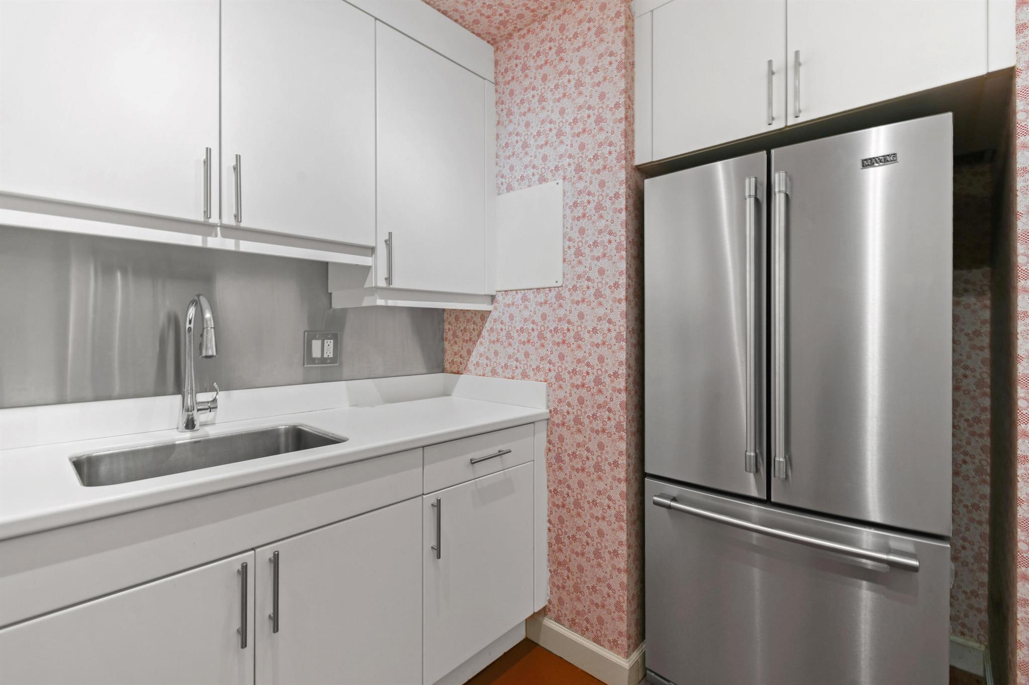 OCEAN TOWERS NORTH - Residential Lease