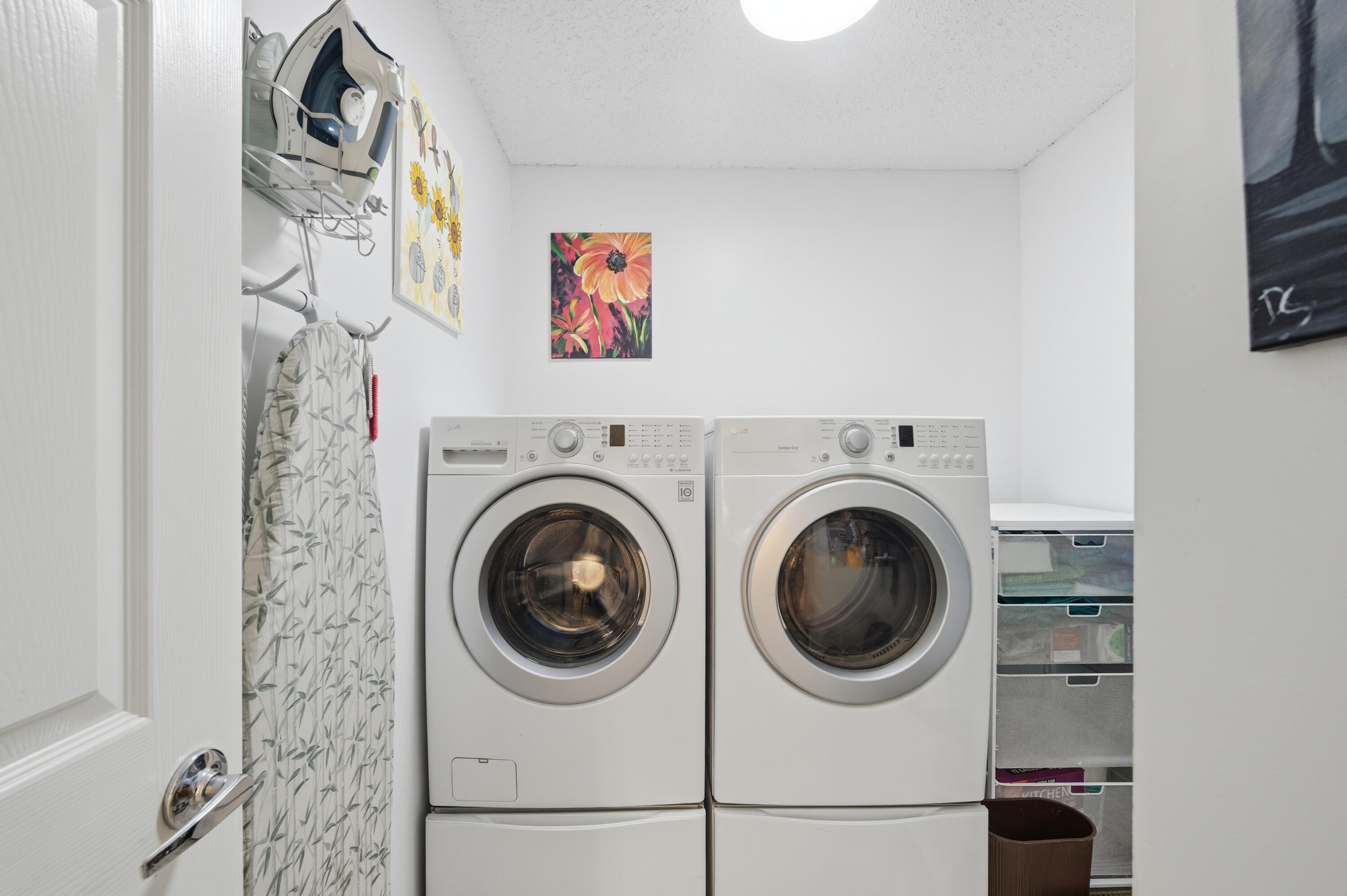 LANTERN WALK 2 - Residential