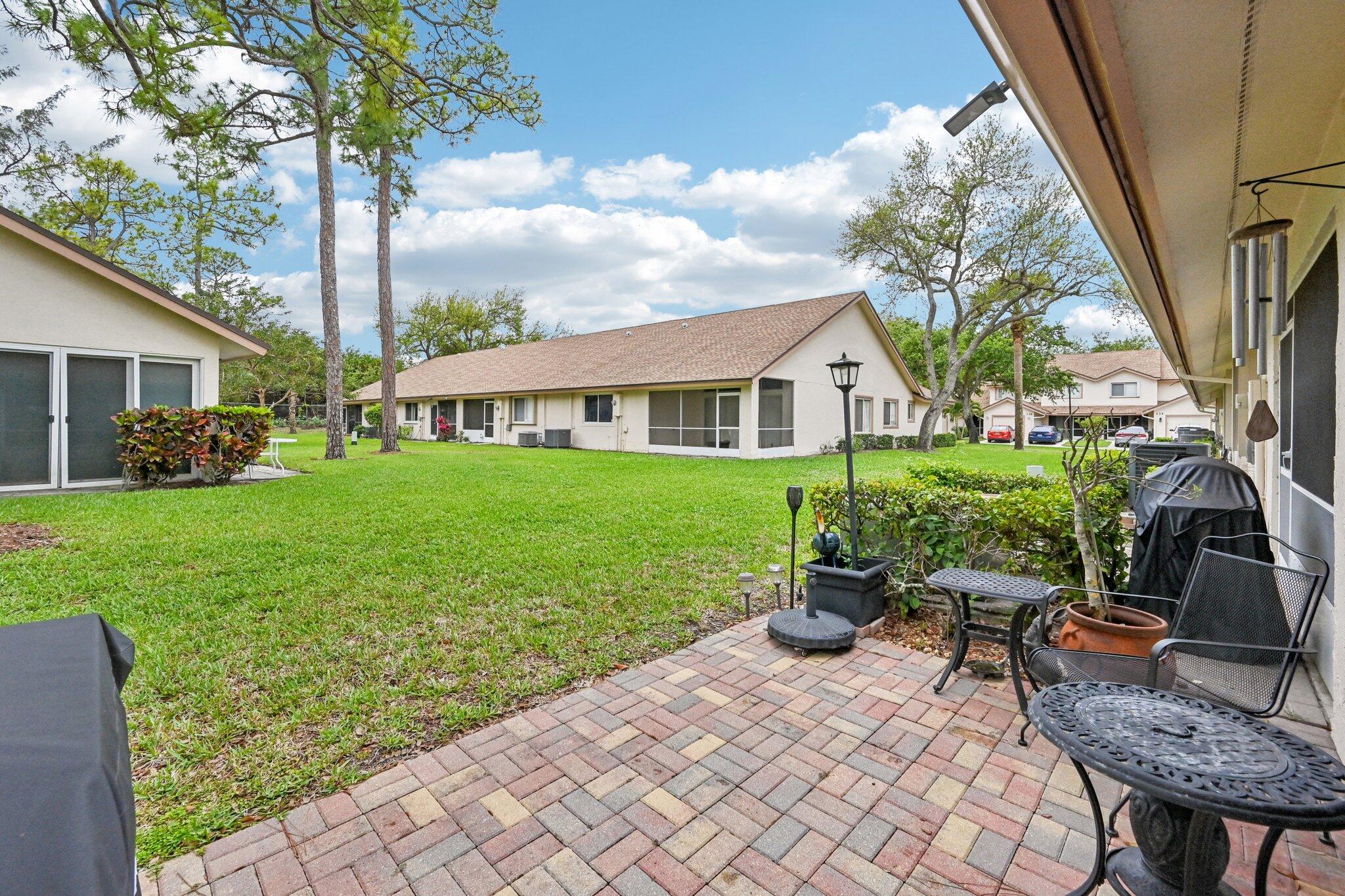 LANTERN WALK 2 - Residential