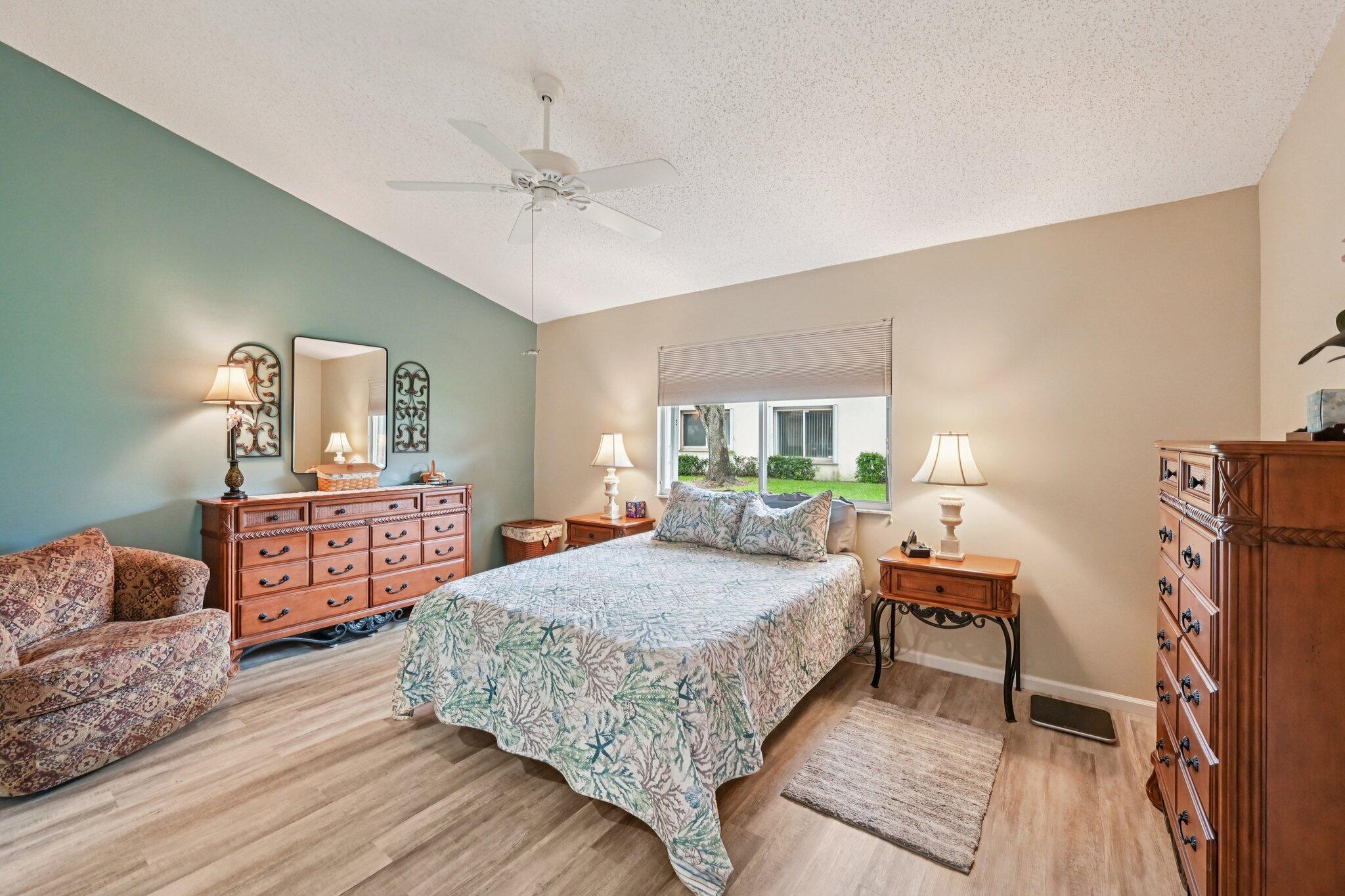 LANTERN WALK 2 - Residential