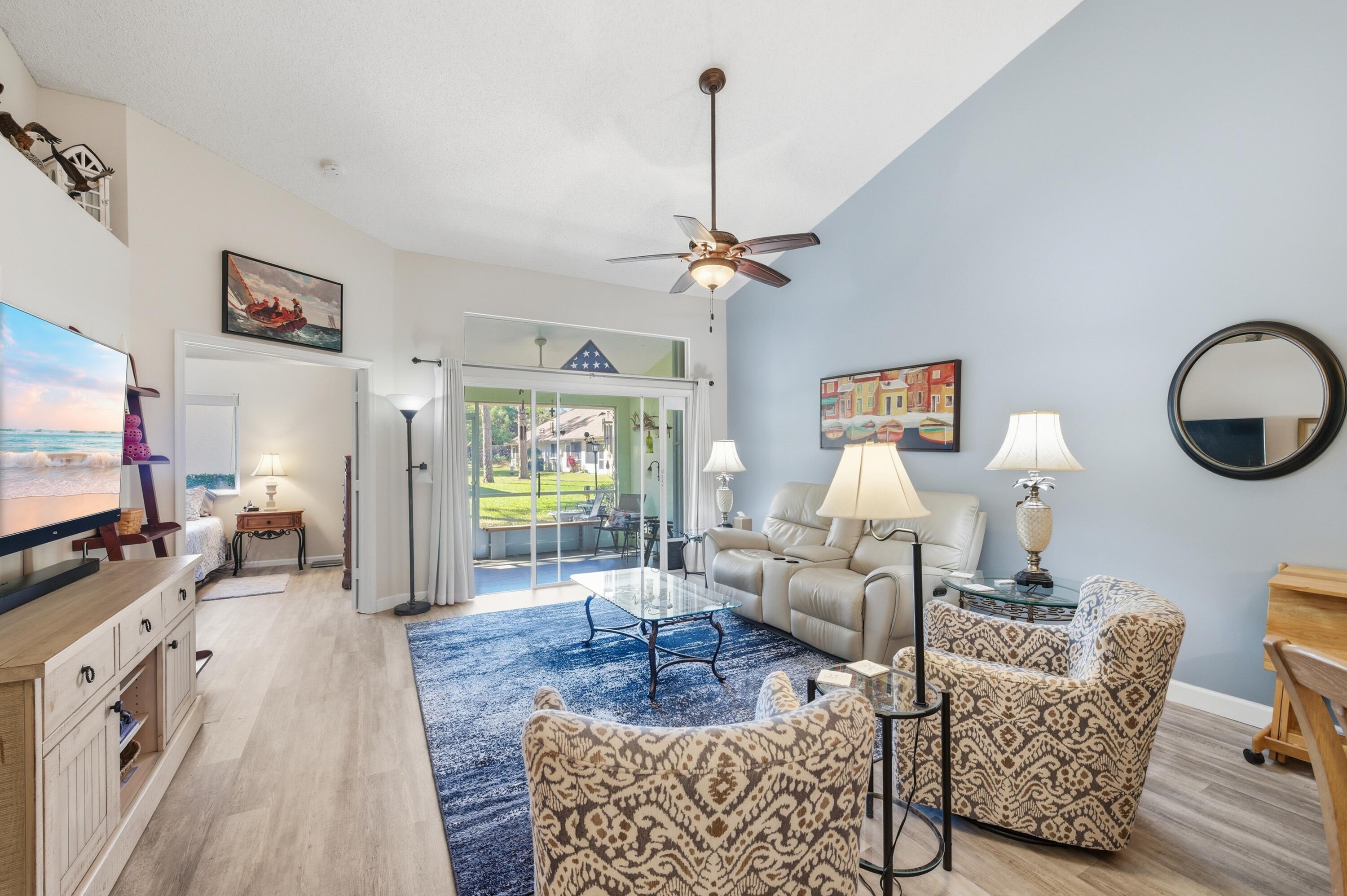 LANTERN WALK 2 - Residential