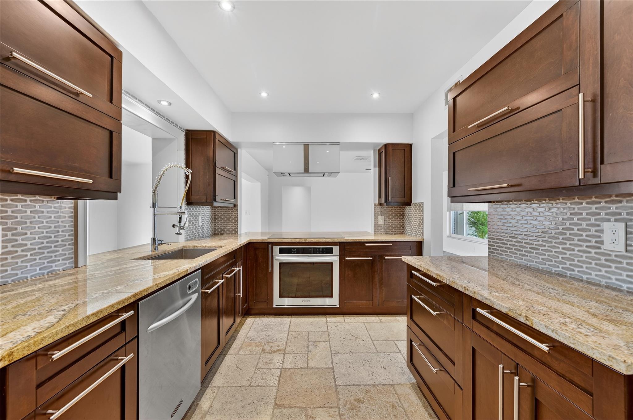 Coral Ridge Add B 41-47 - Residential Income