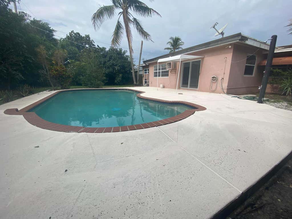 Photo of 817 Cinnamon Road, North Palm Beach, FL 33408 (MLS # R10943276)