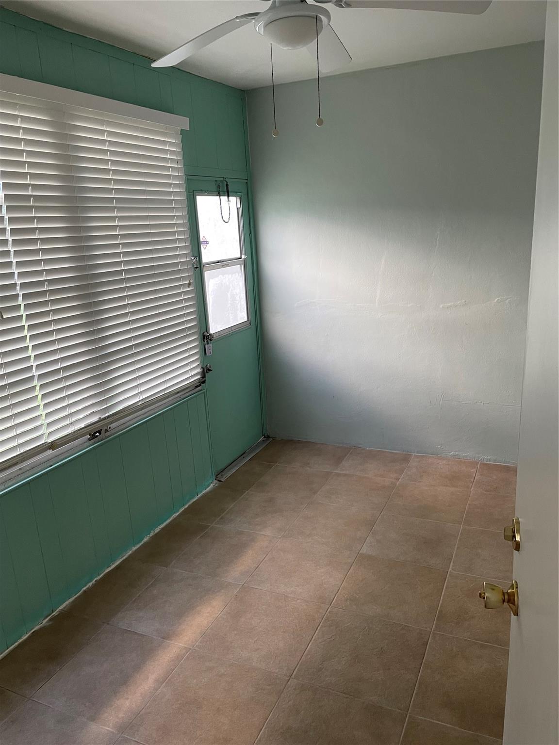 ORIOLE GOLF & TENNIS CLUB - Residential